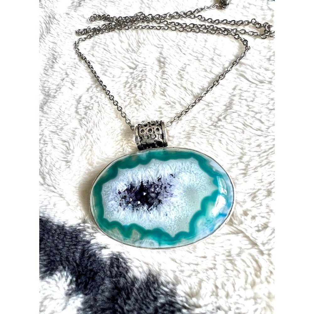 925 Geode Slice Solar Quartz Necklace - Picture 2 of 6